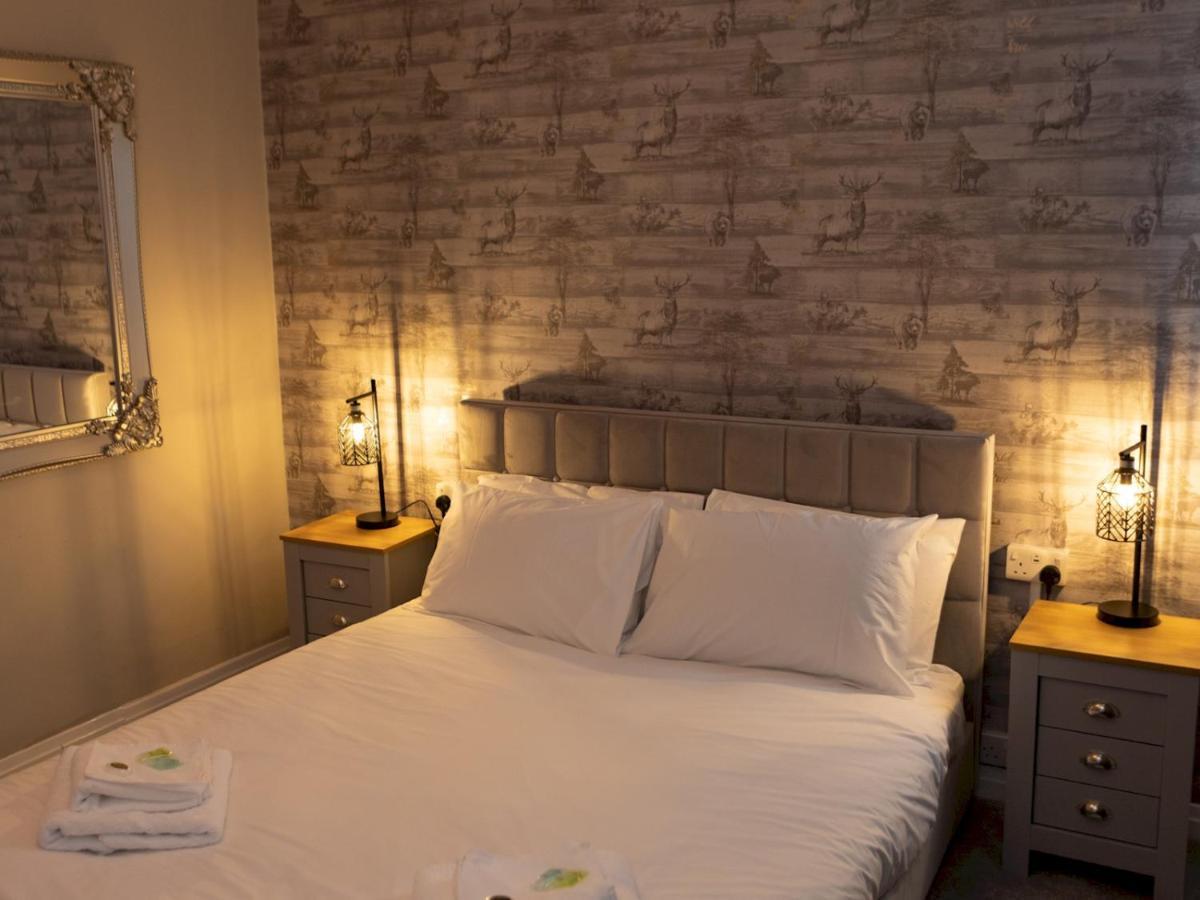 Pass The Keys Amazing 4 Bedroom Property- Hot Tub & Sea Views 斯卡伯勒 外观 照片