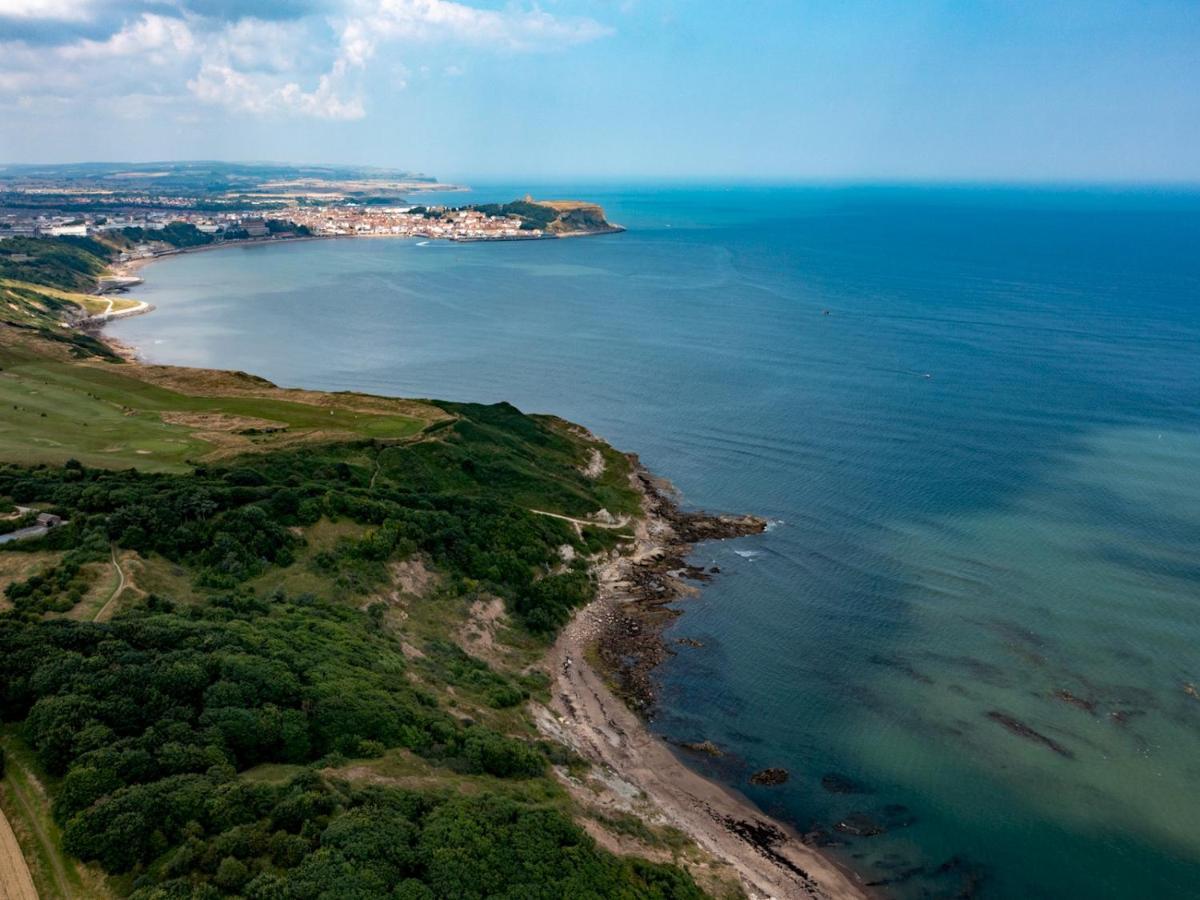 Pass The Keys Amazing 4 Bedroom Property- Hot Tub & Sea Views 斯卡伯勒 外观 照片